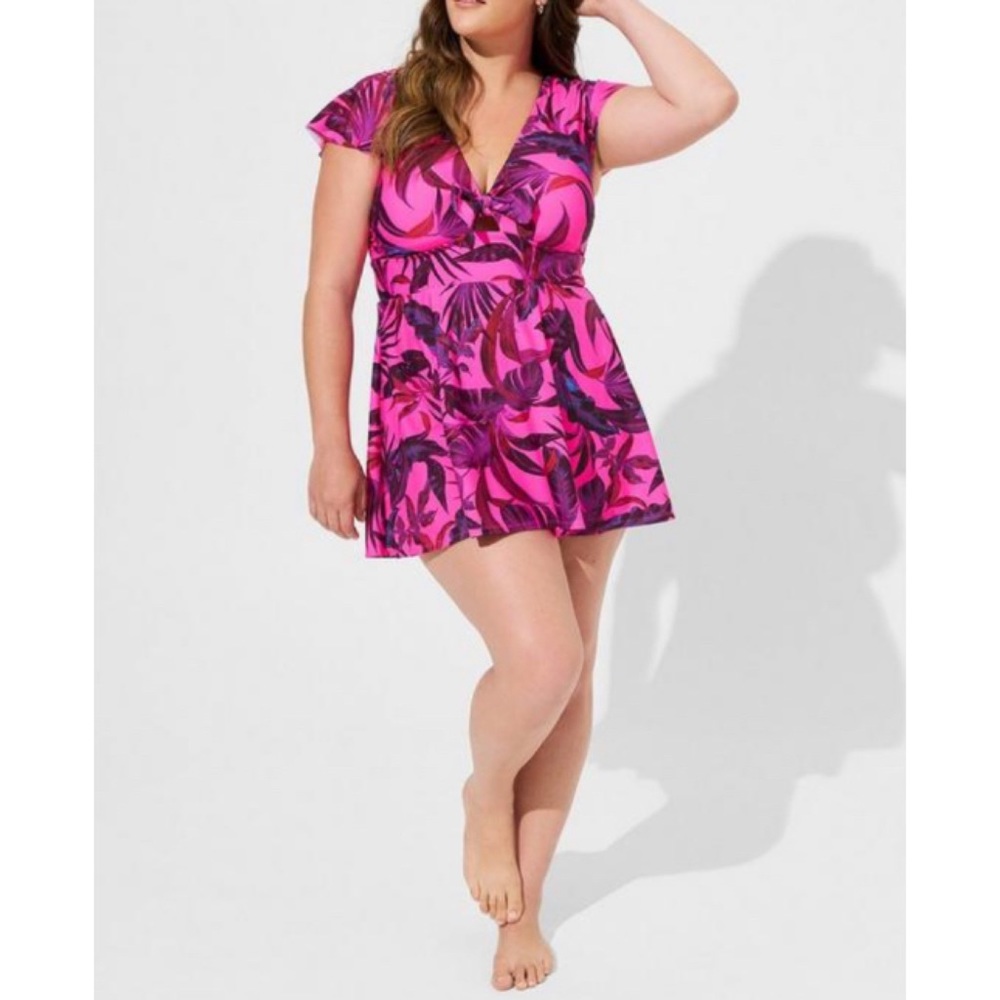 🆕 Pink Flutter Sleeve Skater Swim Dress With Brief 2 2X 18 20 NWT Torrid New!